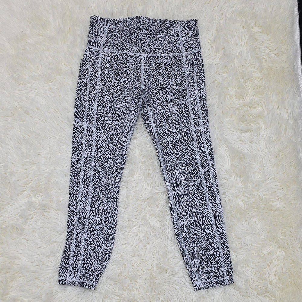 Athleta Black and White Textured Leggings